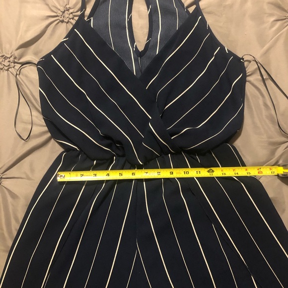 Striped Capri jumpsuit - Picture 5 of 8